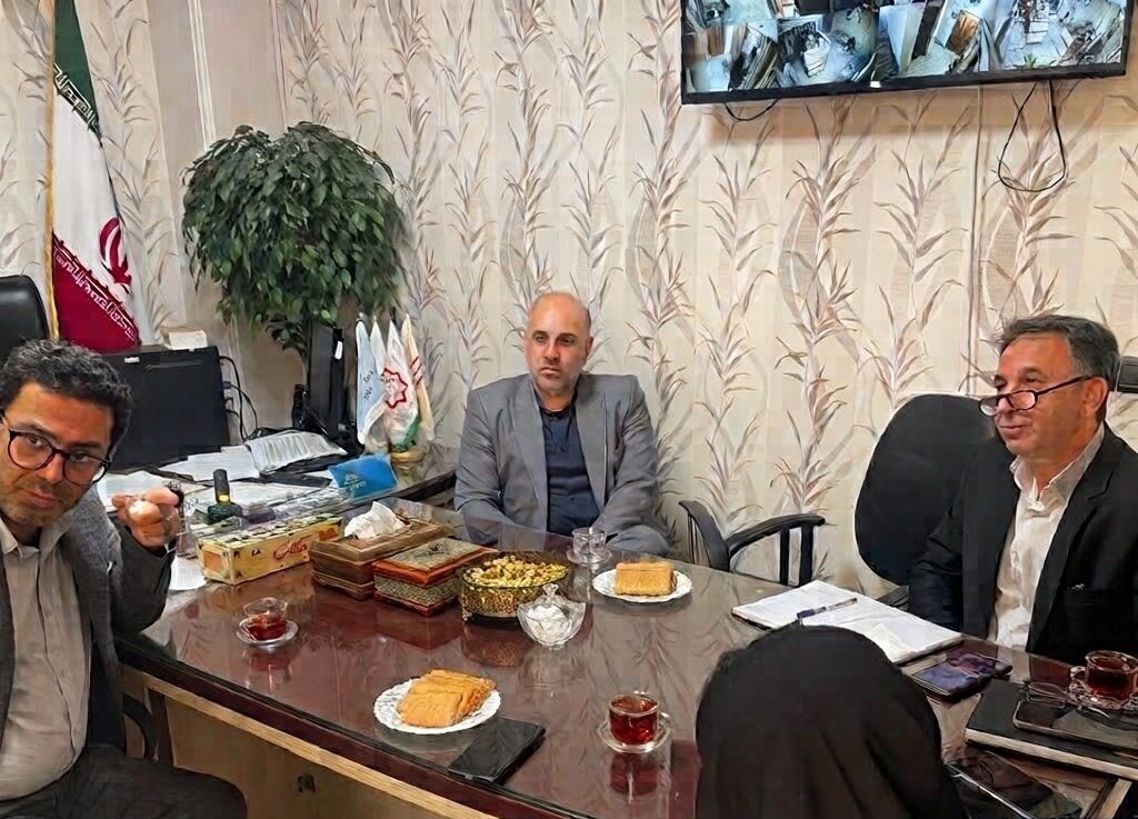 جلسه رئیس سازمان در خصوص لینک سامانه نظام فنی با سامانه جامع صدور پروانه ساختمانی الکترونیکی